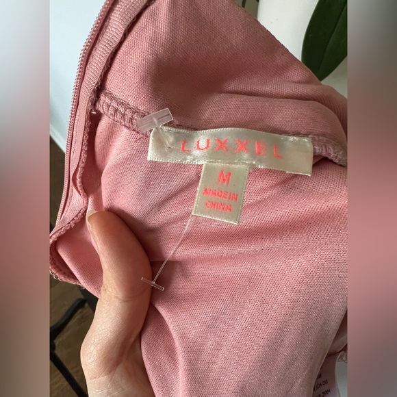 LUXXEL Elegant BARBIE pink V-neck Tulle Slit Maxi Dress Size Medium - Picture 14 of 14